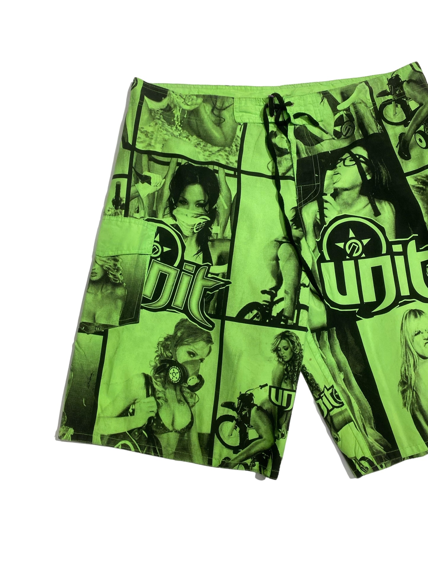 Unit graphic shorts