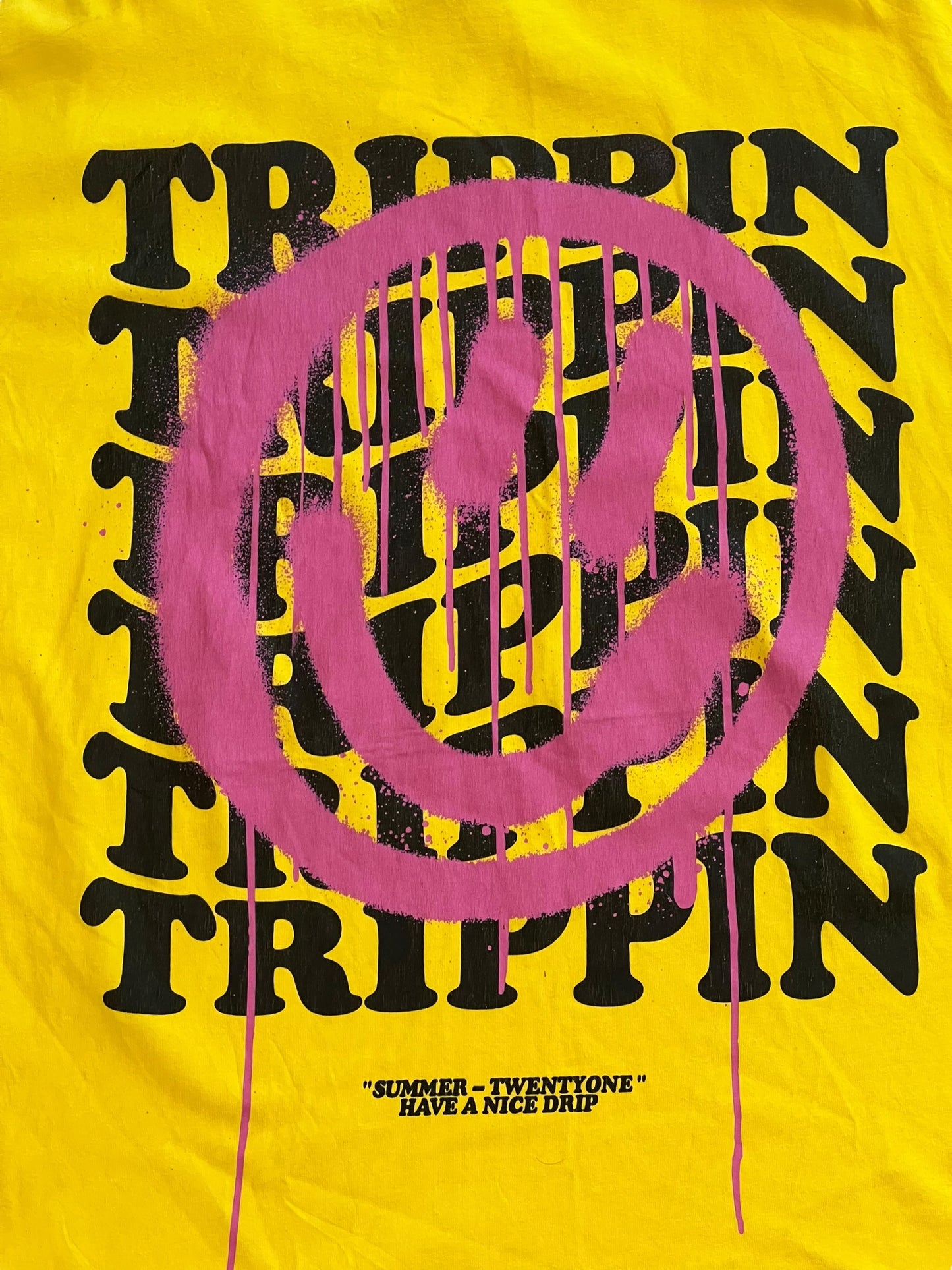 Smiley trippin New Yorker tee