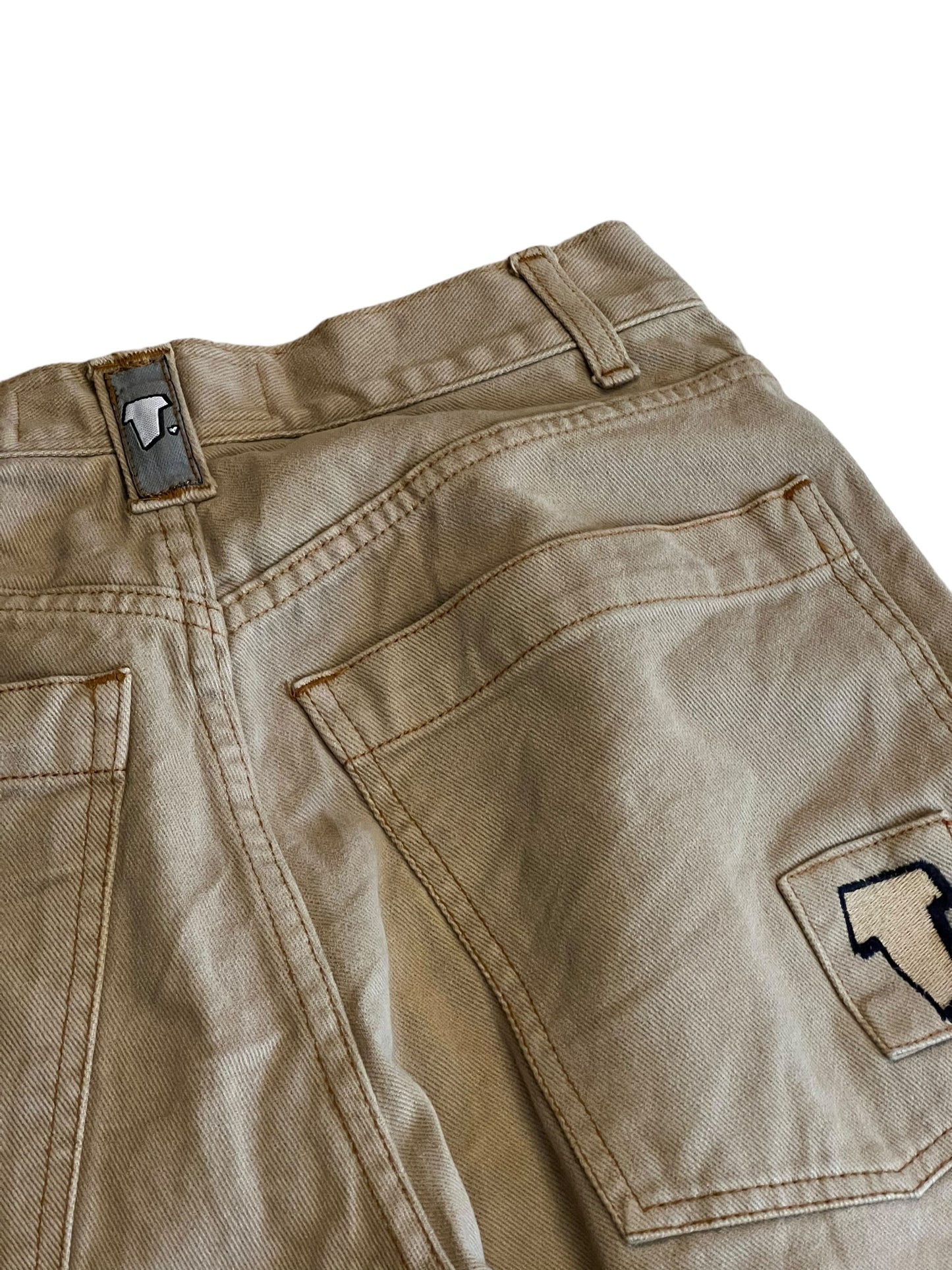 T. Porter embroidered jorts