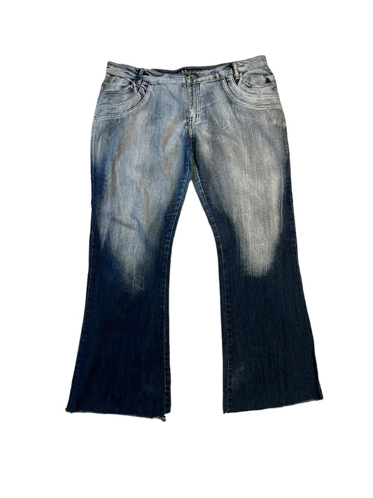 Eleven baggy washed jeans