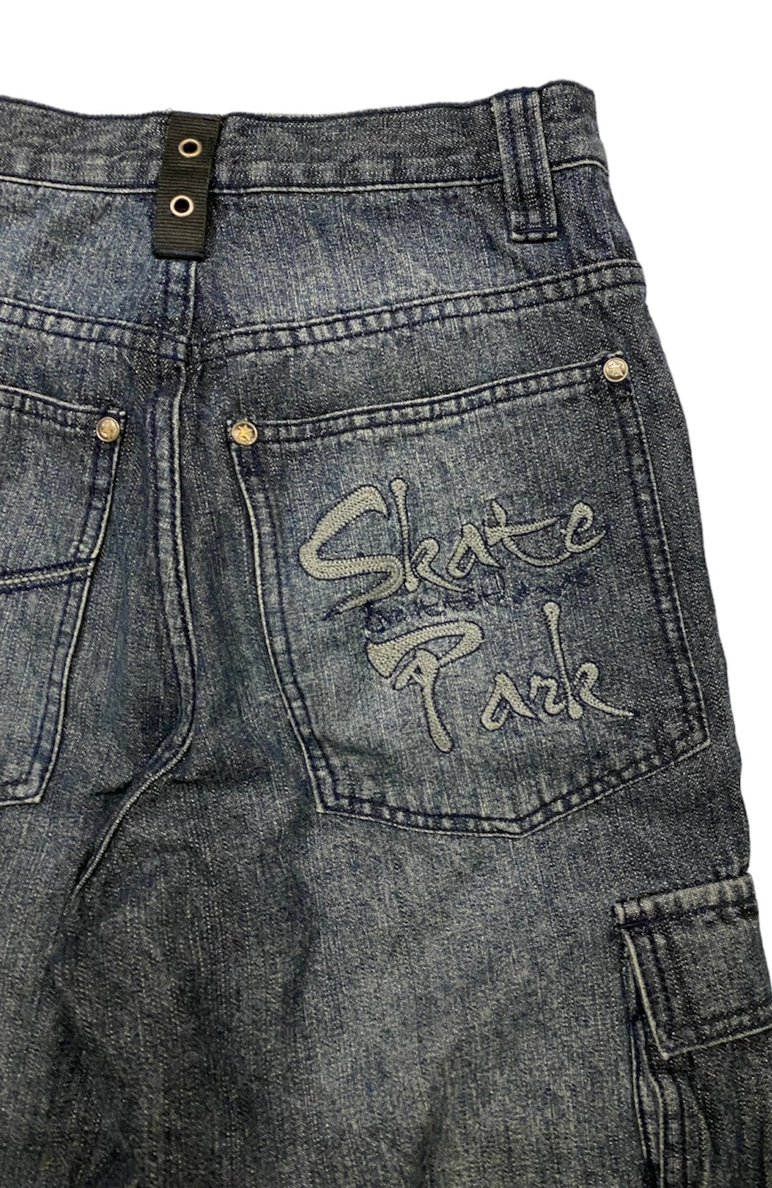 Skatepark embroidered washed jeans