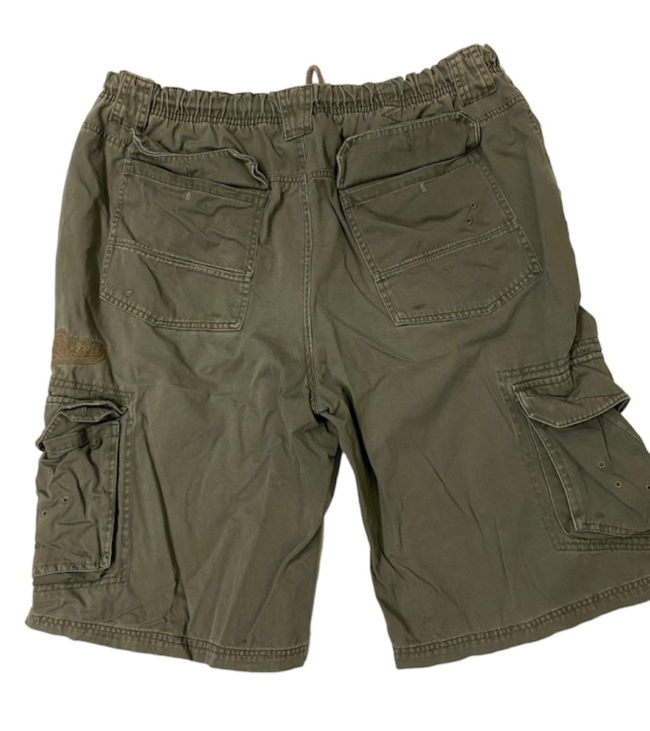 Maui & Sons embroidered shorts