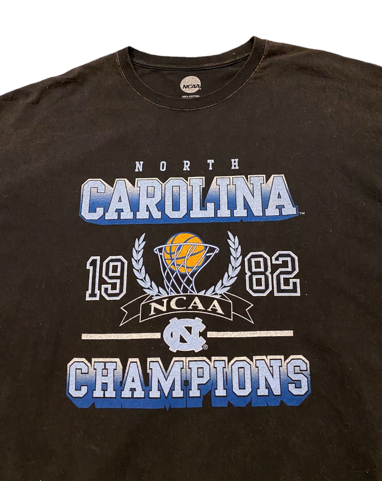 Acid washed NCAA North carolina 1982 tee